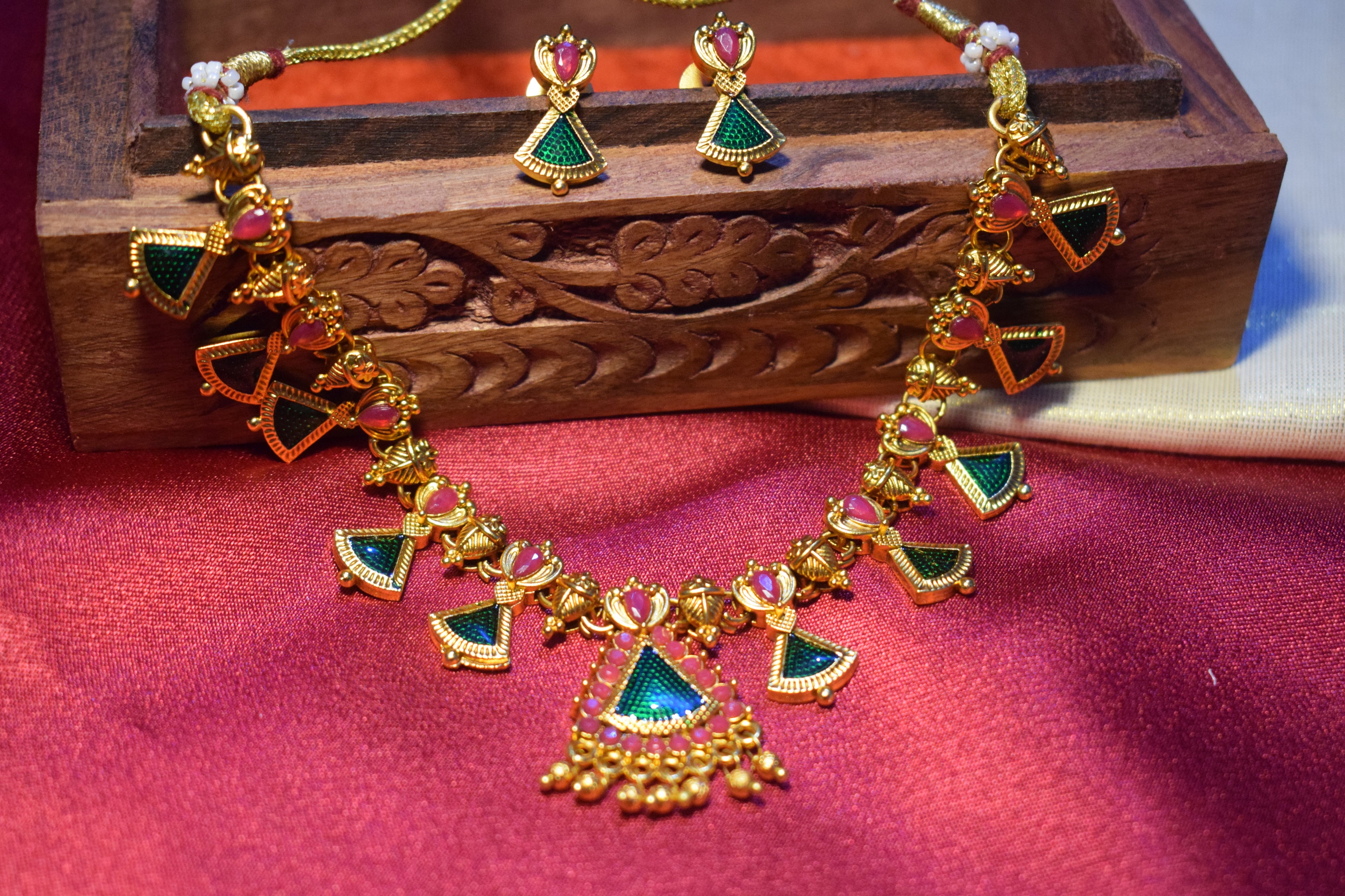 Grand Palaka Necklace