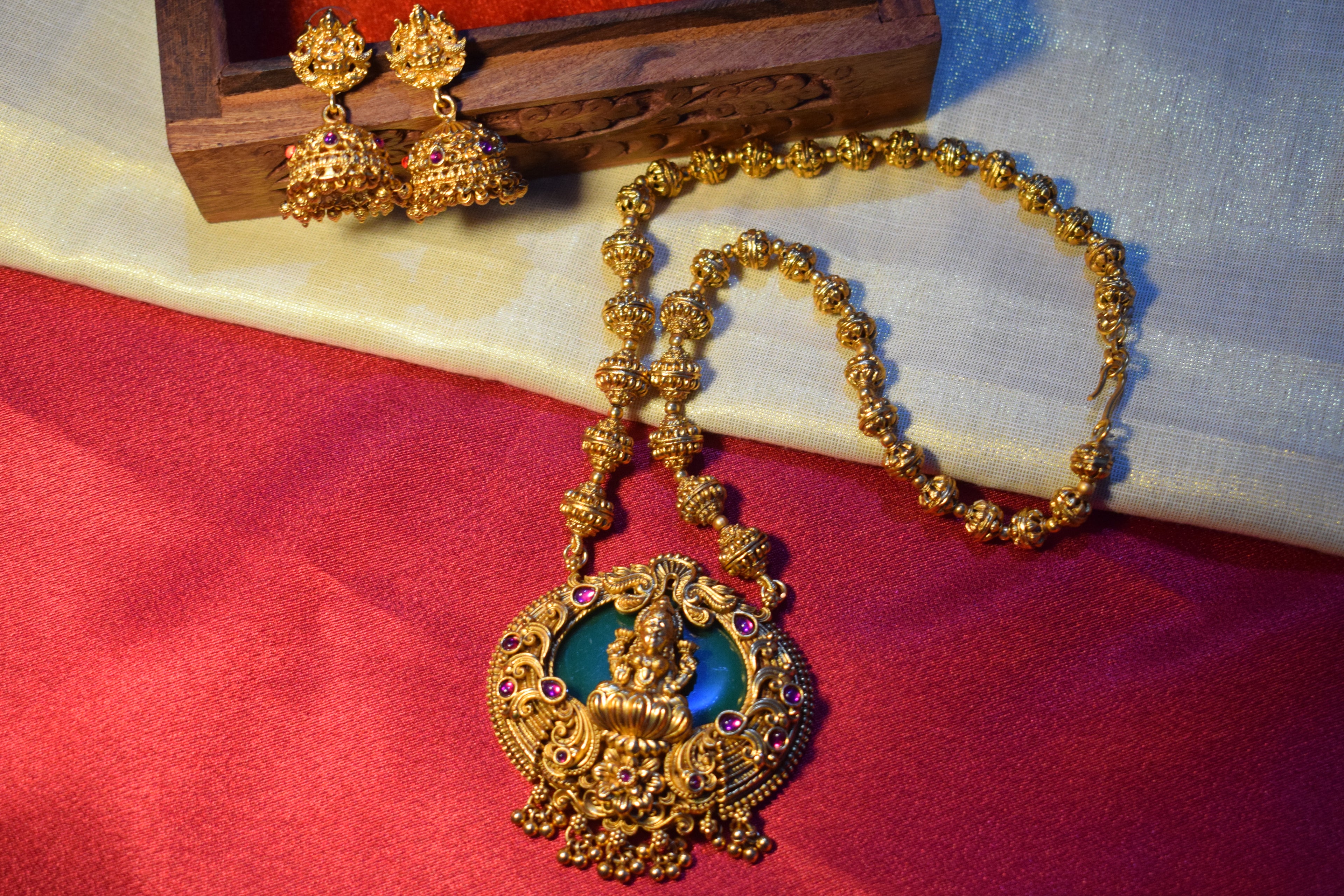 Royal Green Lakshmi Haar